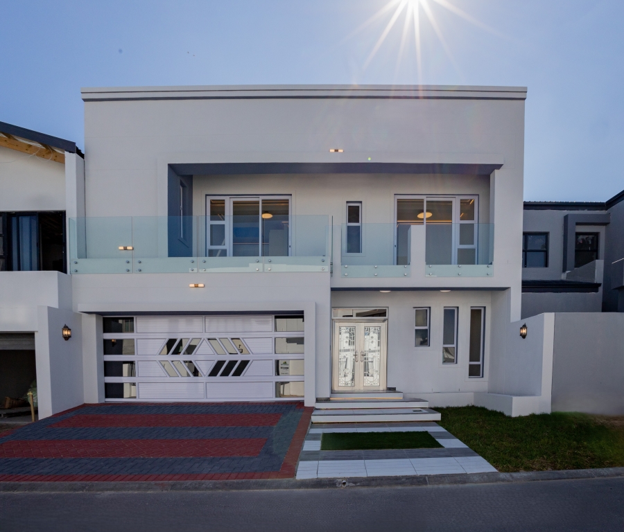 4 Bedroom Property for Sale in Sandown Western Cape